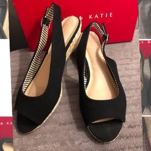 Kelly & Katie size 10